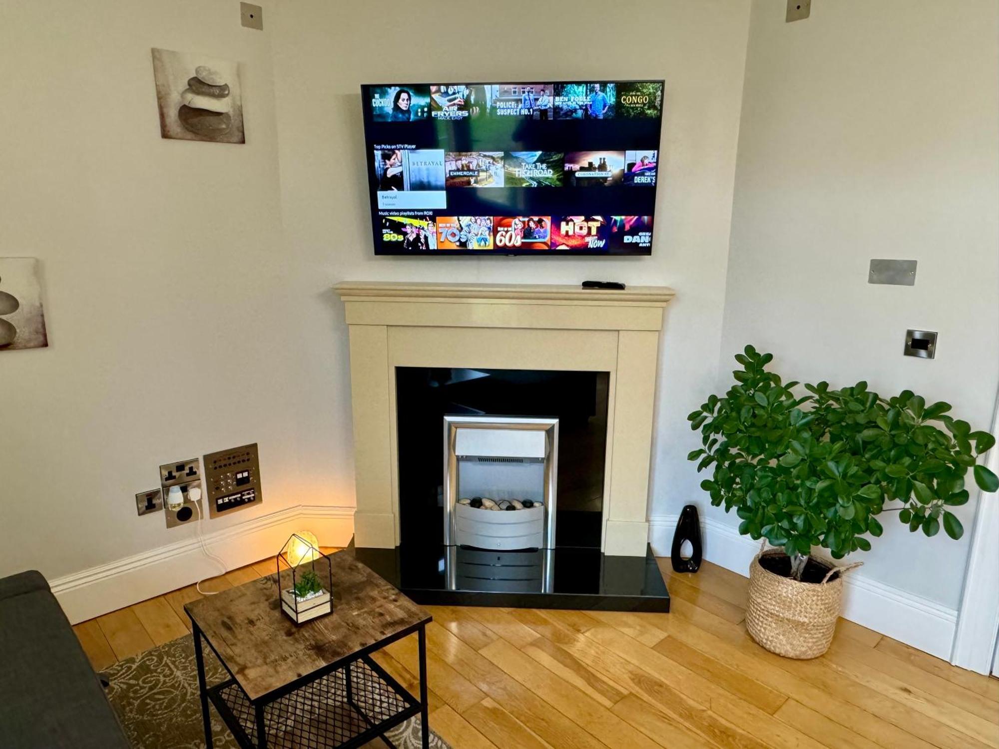 3 Castle Hume Court Holiday House Енискилен Екстериор снимка